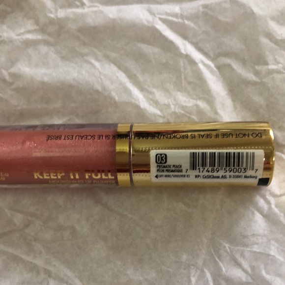 **NWT** Milani Keep It Full NOURISHING LIP PLUMPER in Prismatic Peach 🍑 - Picture 4 of 6